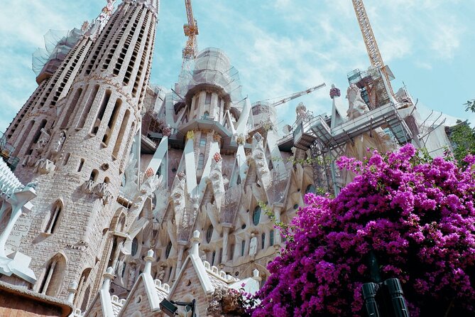 Private Tour of Artistic Barcelona With a Local - Experience Flamenco and Art Fusion