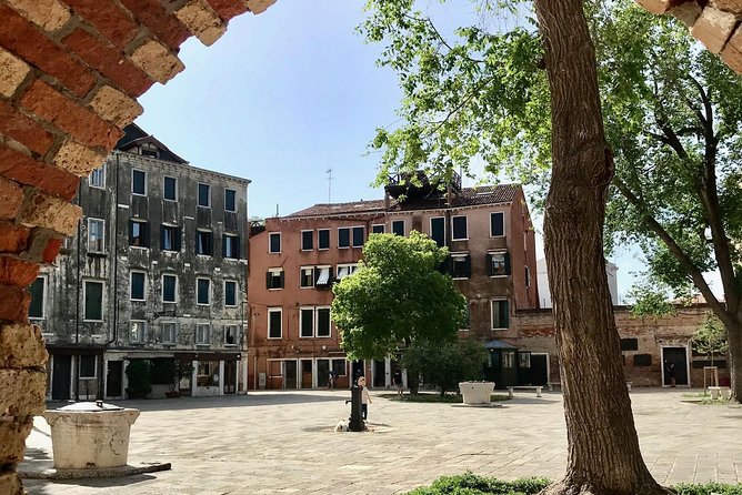 Private Tour of Jewish Ghetto in Venice - Location and Setting in Cannaregio