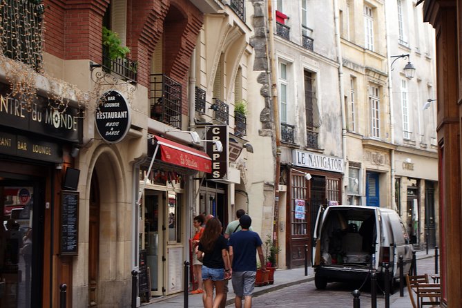 Private Tour of Pariss Latin Quarter With a Local - Exclusive Local Experiences