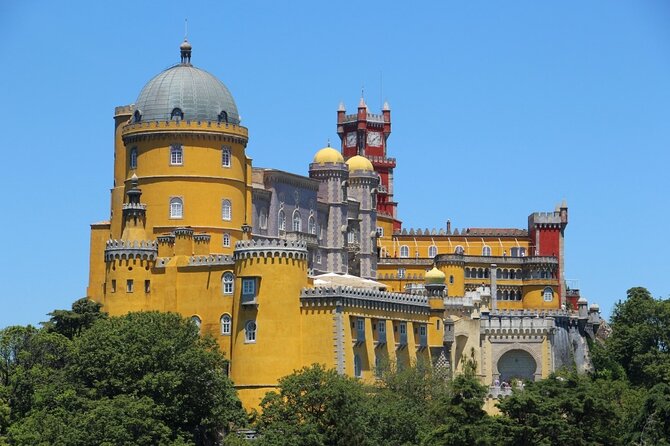 Private Tour of Sintra With a Hike in Nature - Tour Guide Experience