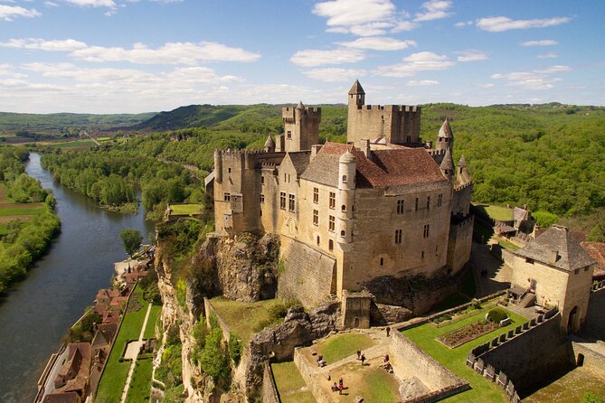 Private Tour to Beynac Castle and La Roque Gageac by EXPLOREO - Key Points
