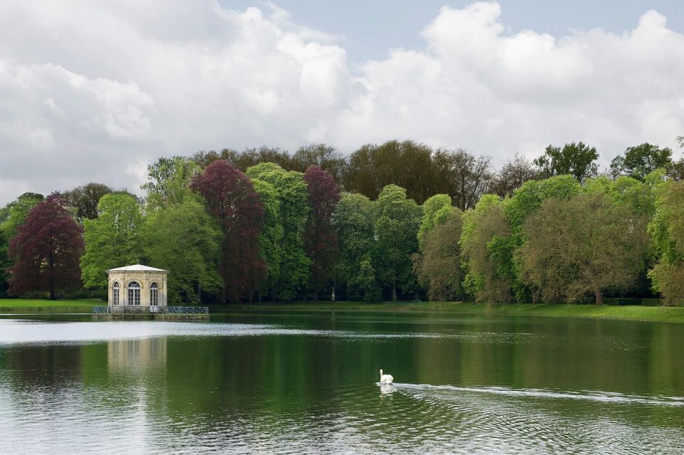 Private Tour to Chateaux of Fontainebleau From Paris - Full Tour Description