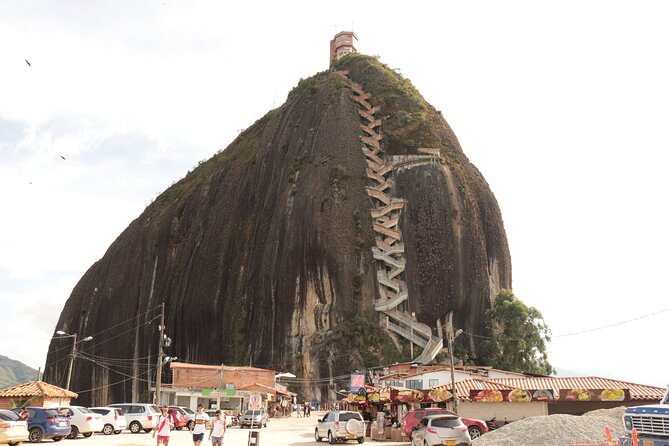 Private Tour to Guatape With Entrance to the Stone - Customer Reviews