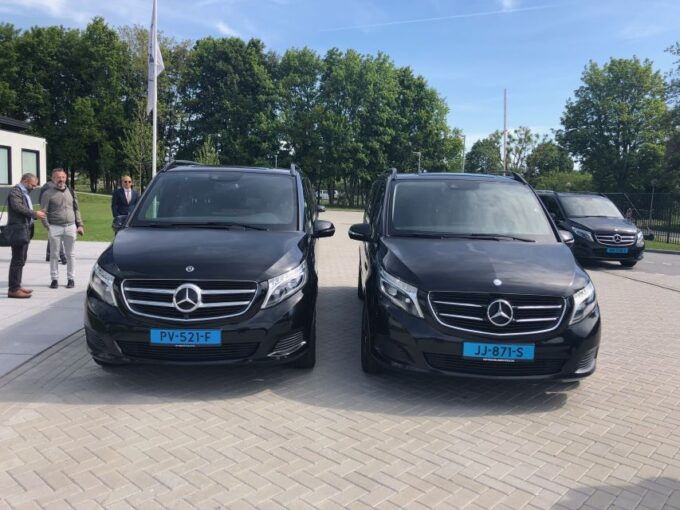 Private Transfer From AMS Schiphol Airport to AMSterdam - Customer Satisfaction and Comfort