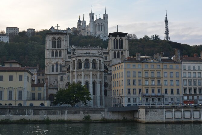 Private Transfer From Marseille To Lyon With a 2 Hour Stop - Last Words