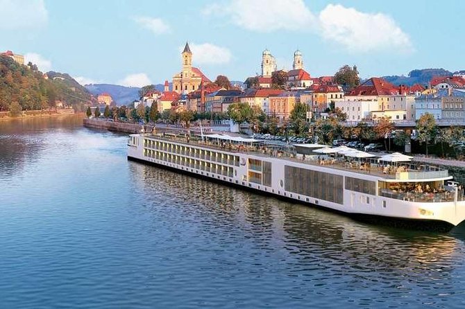 Private Transfer: Munich City to Cruise Port Passau in Luxury Van - Support and Assistance