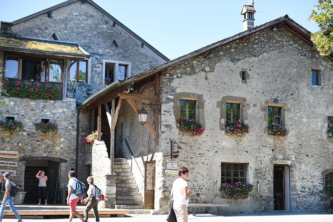 Private Trip From Geneva to Yvoire and Évian-Les-Bains in France - Inclusions and Logistics Details