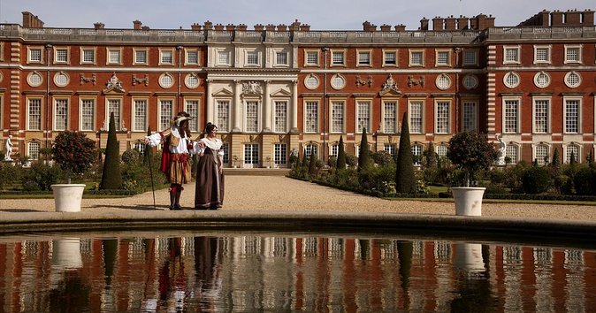 Private Vehicle To Hampton Court Palace From London With Admission Tickets - Last Words