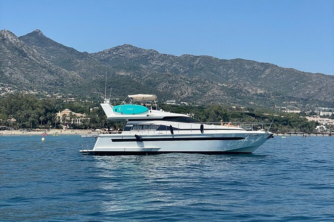 Private Yacht Sailing Along the Marbella Coast - Captivating Views and Photo Opportunities