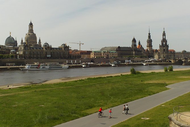 Public Guided Tour of the Old Town Including a Tour of the Frauenkirche - Frauenkirche Visit