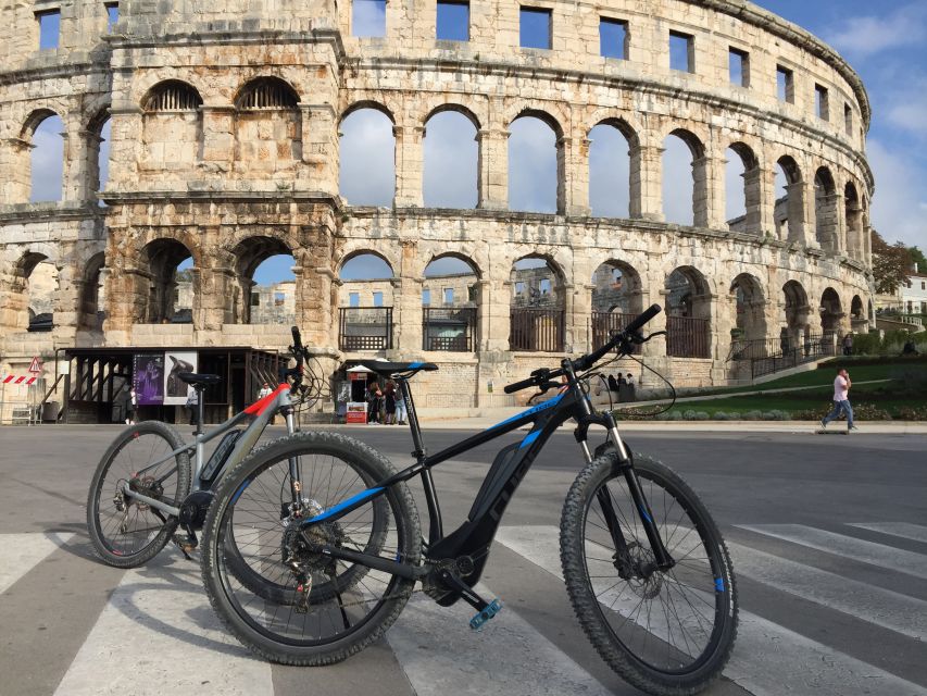 Pula: Electric Bike Sightseeing Tour - Live Tour Guides