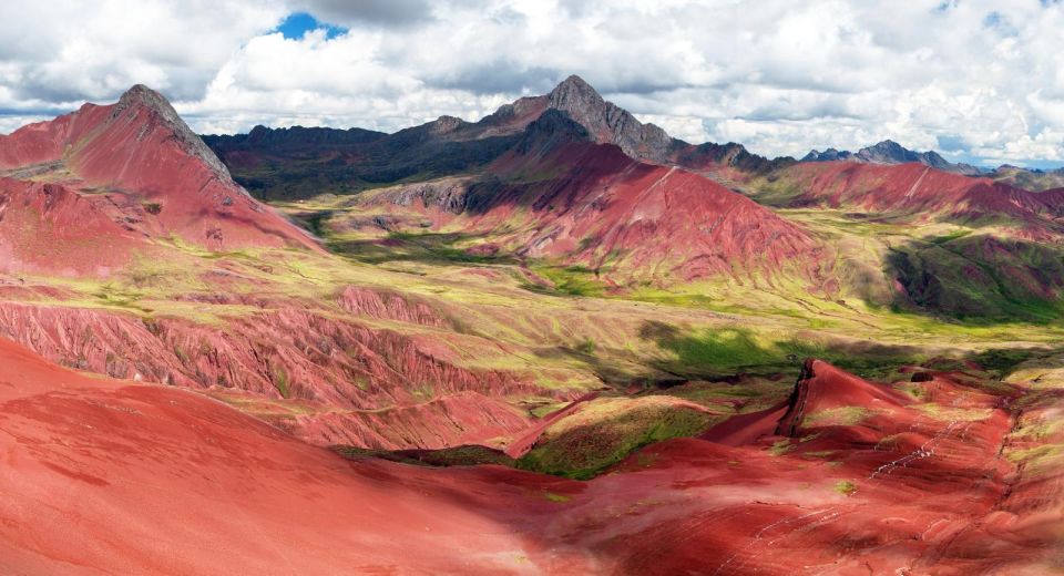 Rainbow Mountains - Montaña De 7 Colores - Capturing Panoramic Views of Vinicunca