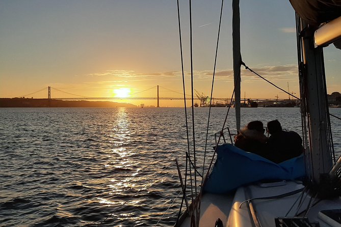 Relaxing Sailboat Cruise Along the Tagus - Safety & Regulations