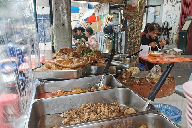 Rides on Thai Tuk-Tuk & Michelin Street Food Tasting - Insider Tips for Tuk-Tuk Rides