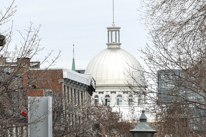 Romantic Walking Tour For Couples in Montreal - Common questions