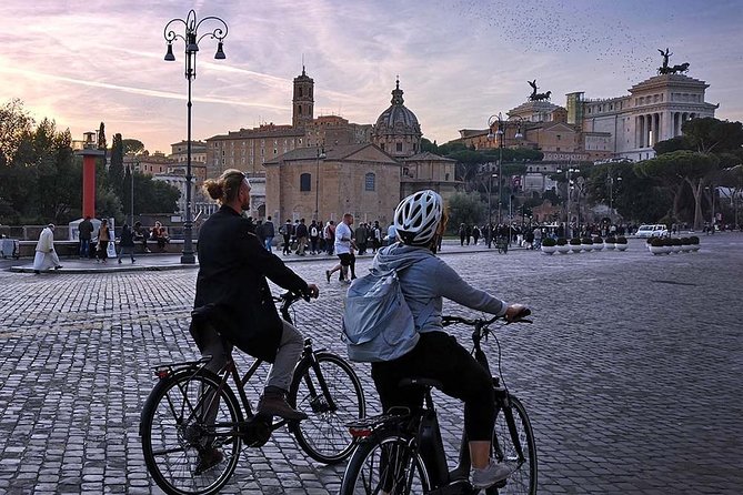 Rome by Night E-Bike Tour - Meeting and Pickup Information