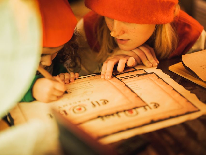 Rovaniemi: Elf Hat Academy in Santa's Village - Get Certified at Elf Hat Academy
