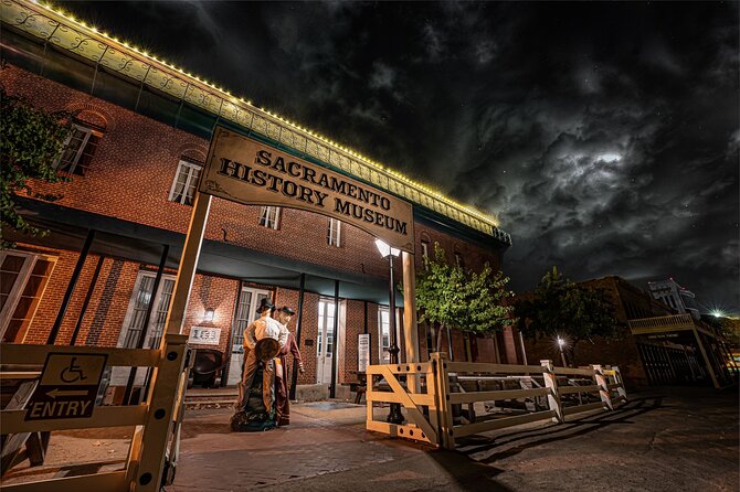 Sacramento Ghosts: Gunslingers and Ghouls Tour - Ghouls and Hauntings