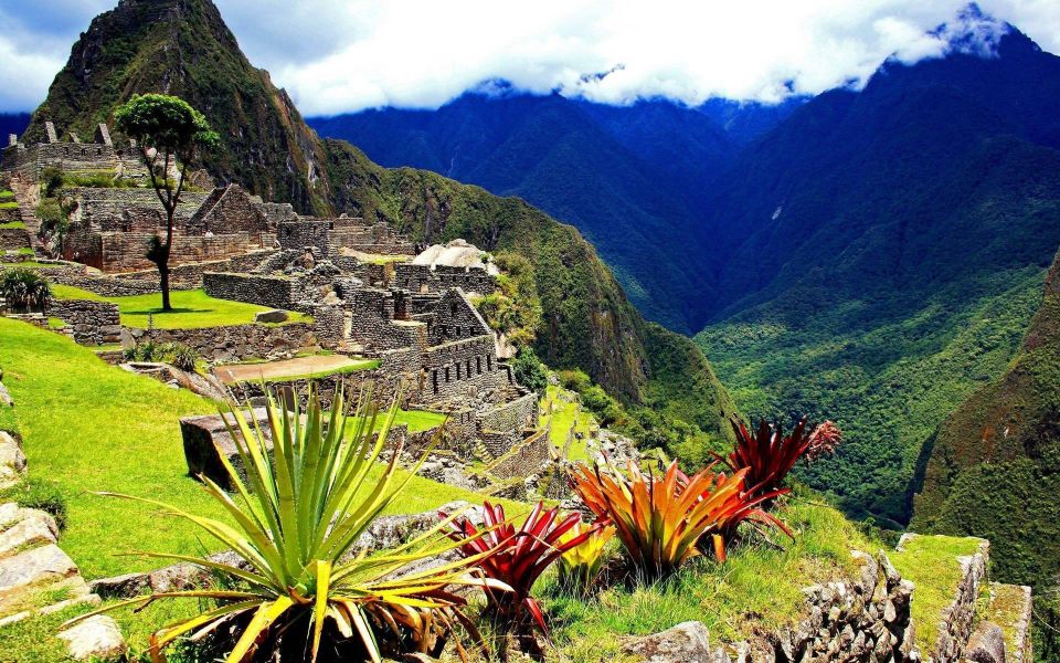 Sacred Valley - Machu Picchu 2 Days Tour - Exclusions