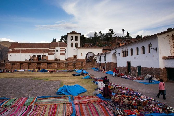 Sacred Valley of Incas Day Trip - Handicrafts Exploration