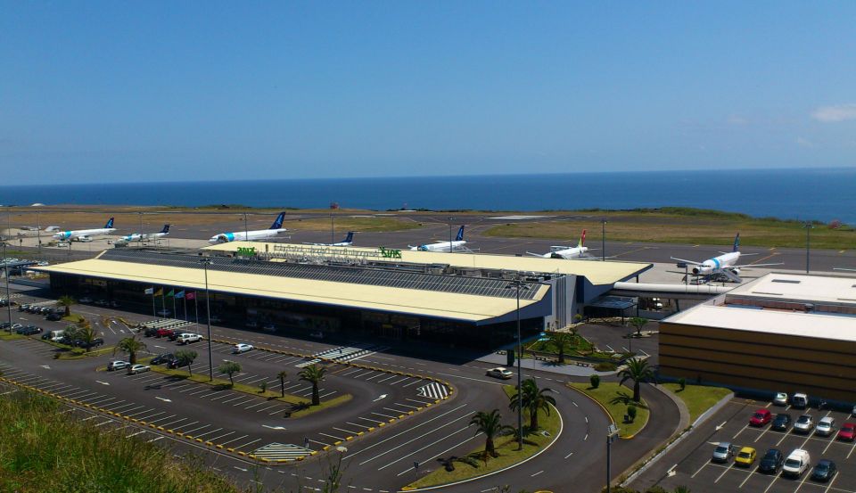 São Miguel: Private Transfer From Airport to Ponta Delgada - Testimonials and Reviews