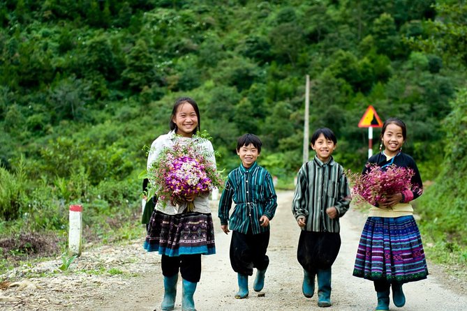 Sapa Villages Trekking and Homestay 2 Days/ 1 Night Package Tour: Best Selling - What to Pack