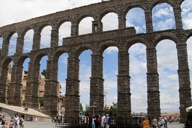 Segovia Walking Tour - Scenic Views and Landmarks