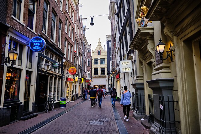 Self-Guided Red Light District Amsterdam Photography Tour - Cancellation Policy and Procedures