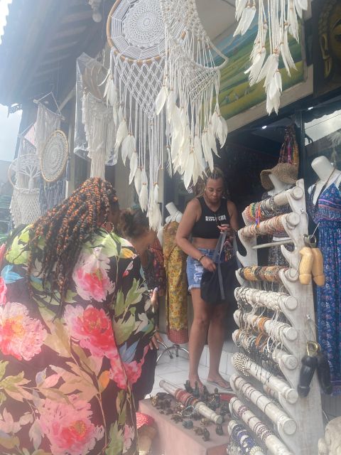Shopping With Private Guide in Ubud - Visit Details