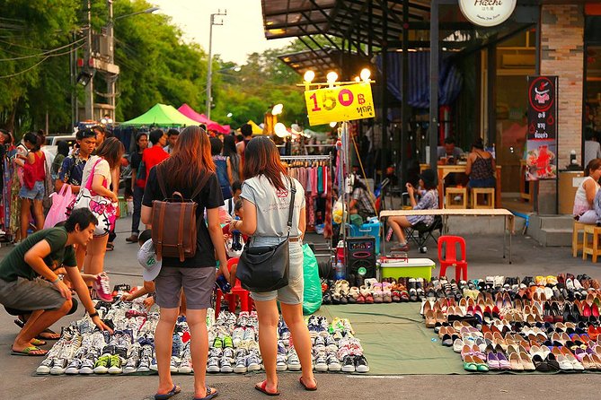 Shore Excursion From Laem Chabang Port: Bangkok Shopping, Massage & Food Tasting - Shopping at Chatuchak JJ Mall