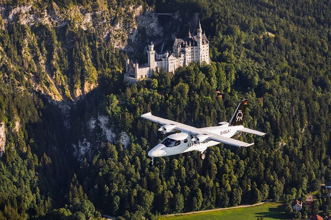 Sightseeing Flight Zugspitze Neuschwanstein Castle Alps Munich Augsburg - Customer Support