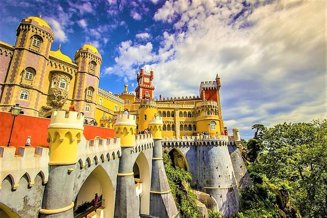Sintra and Cascais Villages Private Luxury Tour - Traveler Reviews and Ratings