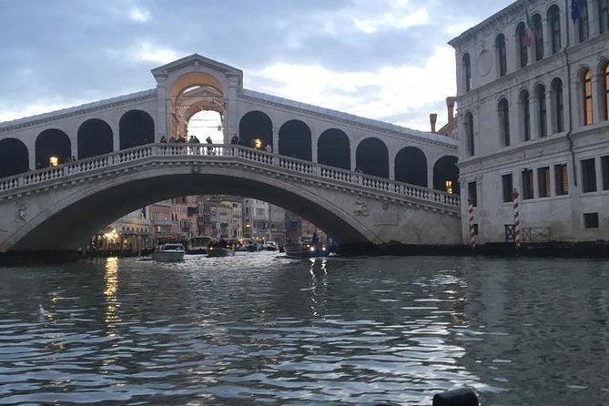 Skip the Line: Best of Venice Private Tour Including San Marco Doges Palace and Gondola Ride - Gondola Ride Experience