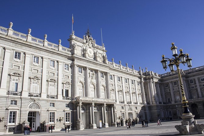 Skip-The-Line Madrid Royal Palace With Tapas Tasting & Retiro Park - Common questions