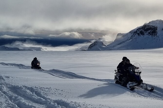 Snowmobiling on Langjokull Glacier and Secret Lagoon Tour - Customer Satisfaction and Tour Guide Experience