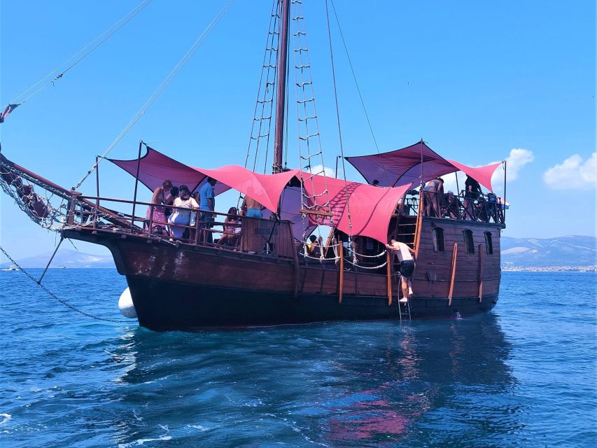 Split: Cruise on Columbo's Pirate Ship "Santa Maria" - Customer Reviews Summary