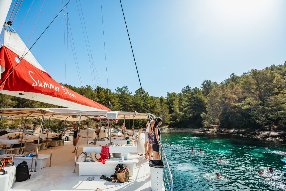 Split: Full-Day Catamaran Cruise to Hvar & Pakleni Islands - Customer Reviews