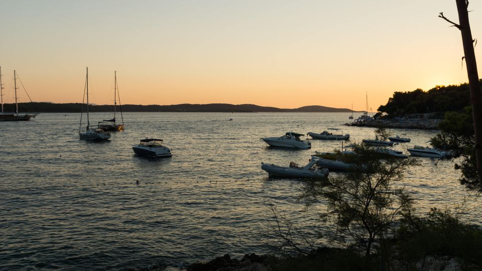 Split: Luxury Private Boat Trip to Hvar & Pakleni Islands - Days Itinerary Description