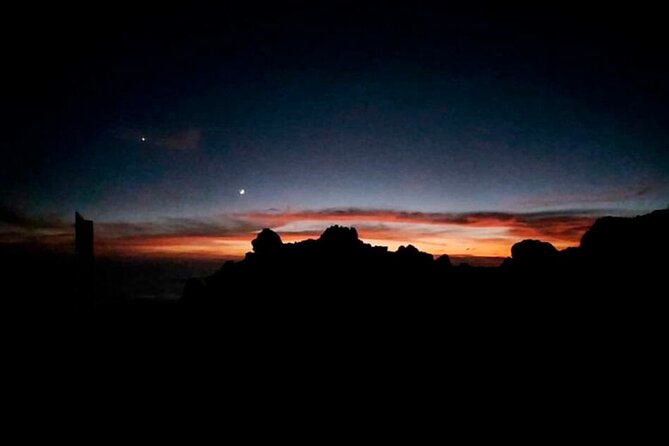 Stargazing Experience in Teide National Park With Guide, Telescopes and Dinner - Guide Services Offered