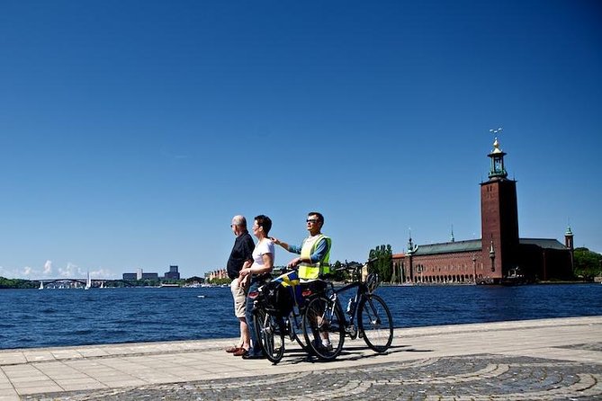 Stockholm at a Glance Bike Tour - Guide Appreciation