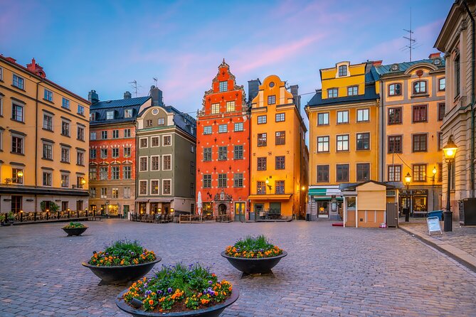 Stockholm: Private Sightseeing Tour and Food Tasting With Local - Local Guide Insights