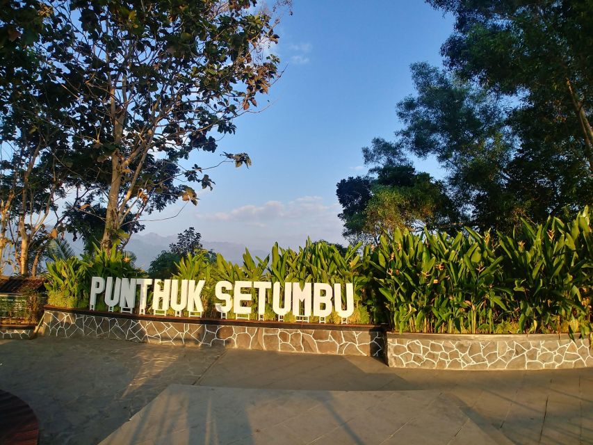Sunrise at Punthuk Setumbu, Borobudur Temple, Mendu & Pawon - Common questions