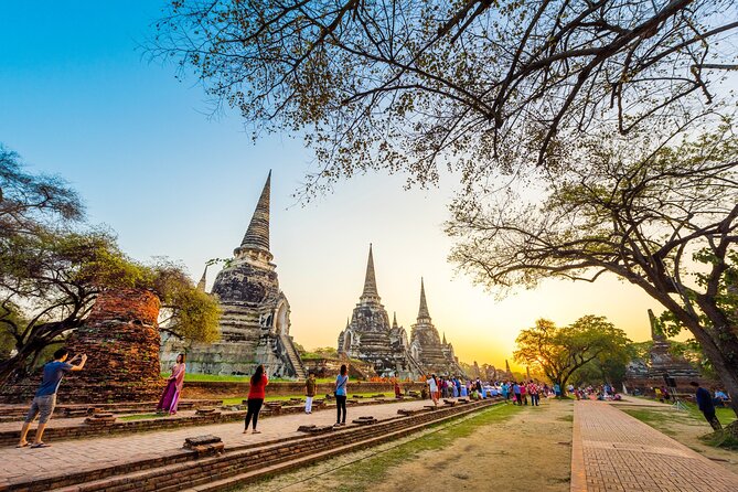 Sunset Selfie Boat Ride at Ayutthaya With a World Heritage Reside - Dining Options