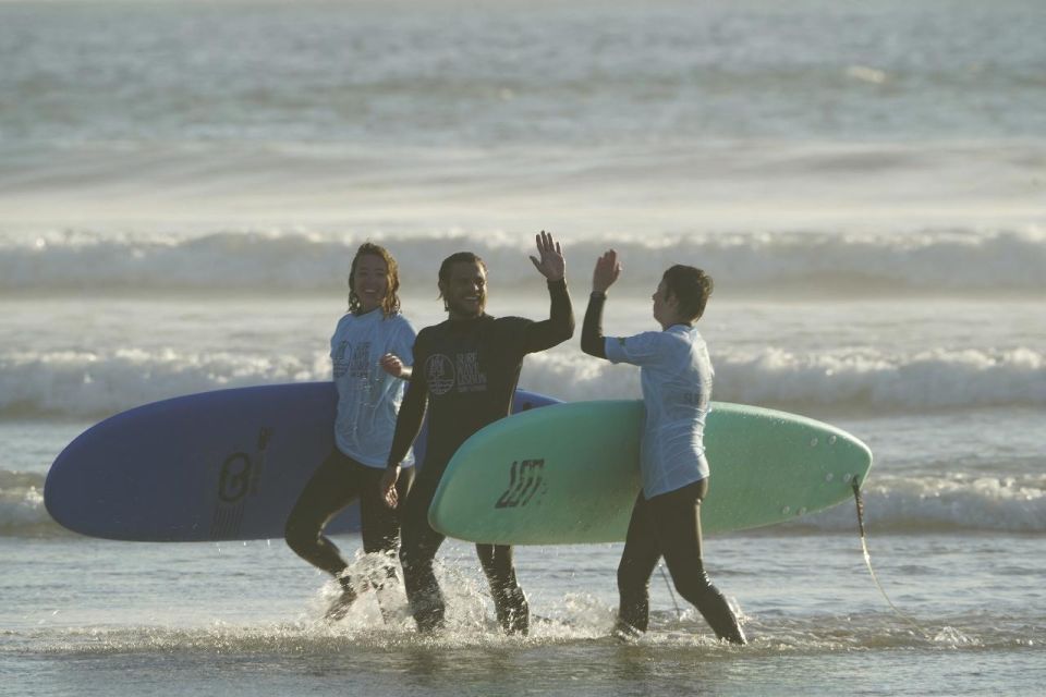 Surfing Experience With Trasnfer From Lisbon - Instruction and Guidance