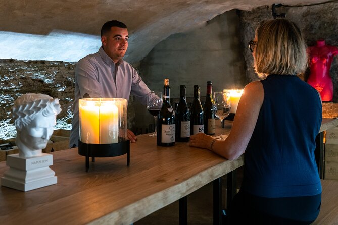Tasting of Châteauneuf Du Pape Wines Around Art - Immerse Yourself in a Cultural Wine Journey