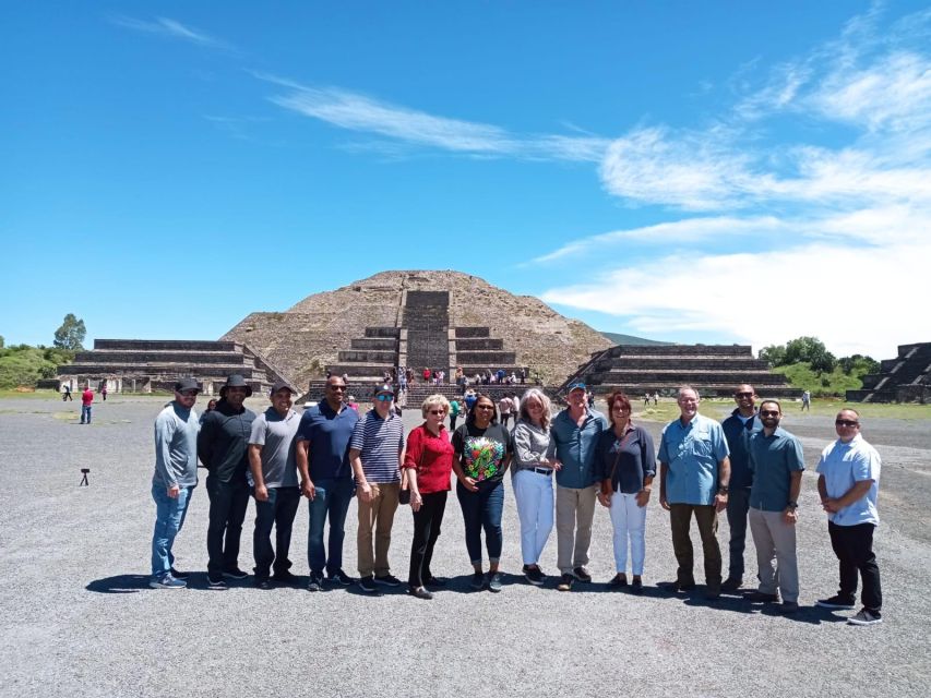 Teotihuacan Pyramids: Private Tour With Transportation - Key Points