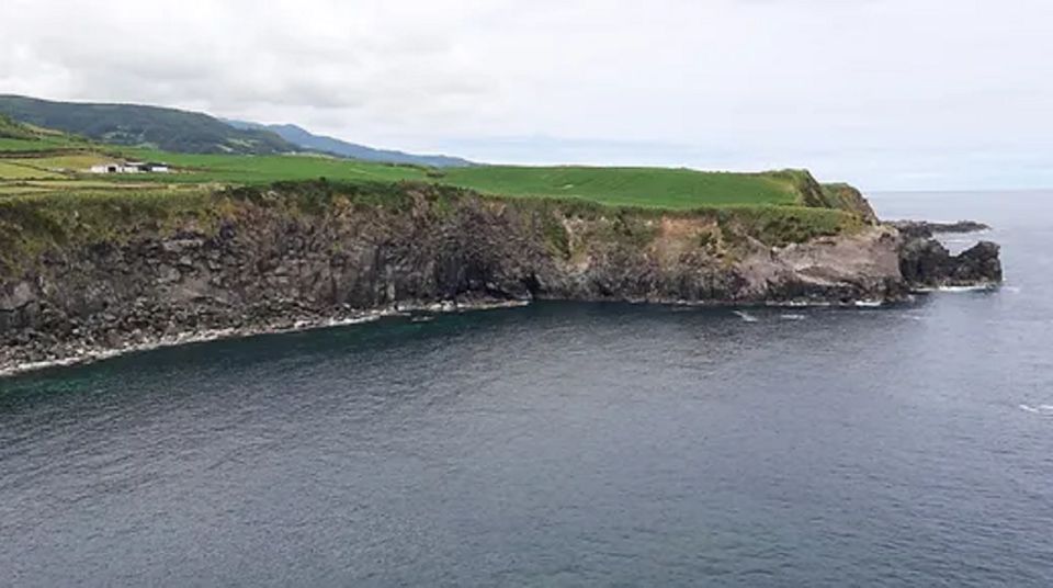 Terceira Island : Forts of São Sebastião Hiking Trail - Full Description