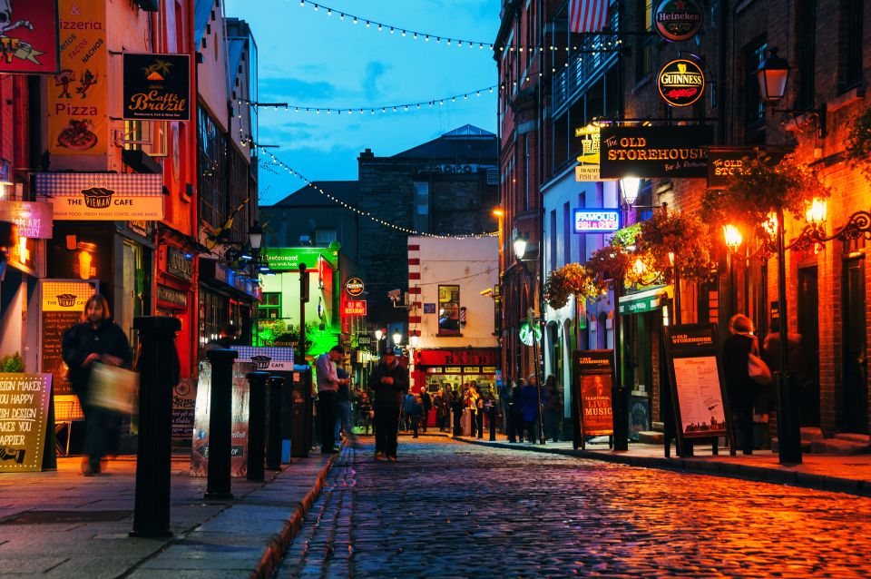 The BEST Dublin Walking Tours - Haunted History Adventure