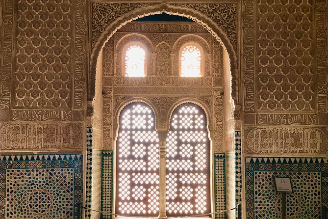 The Guided Tour in Alhambra With Polish Guide - Common questions