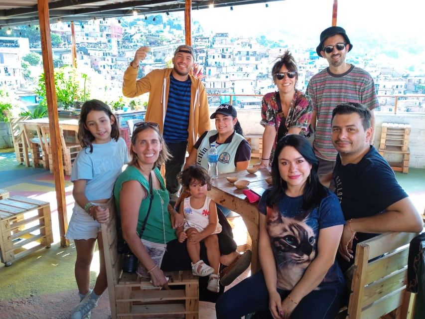 The Original Tour of Comuna 13 and Graffiti Tour Medellín - Review Summary